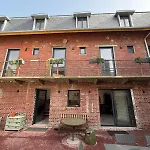 Maison Rouge Villa *