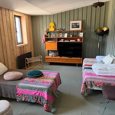 Maison Rouge Villa