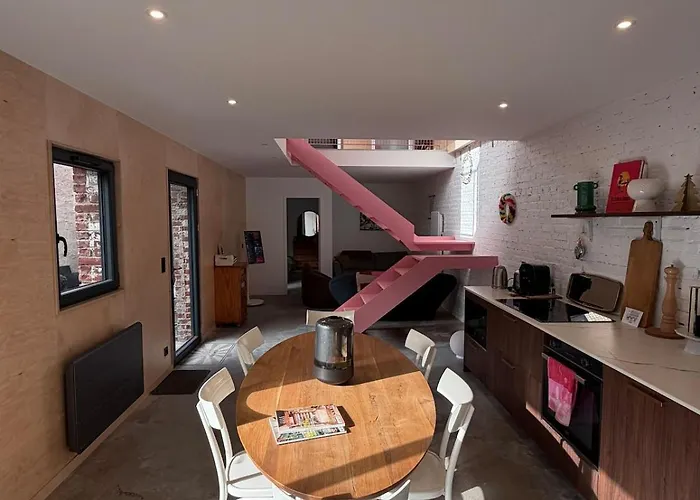 Maison Rouge Вилла