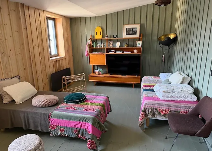 Maison Rouge Вилла